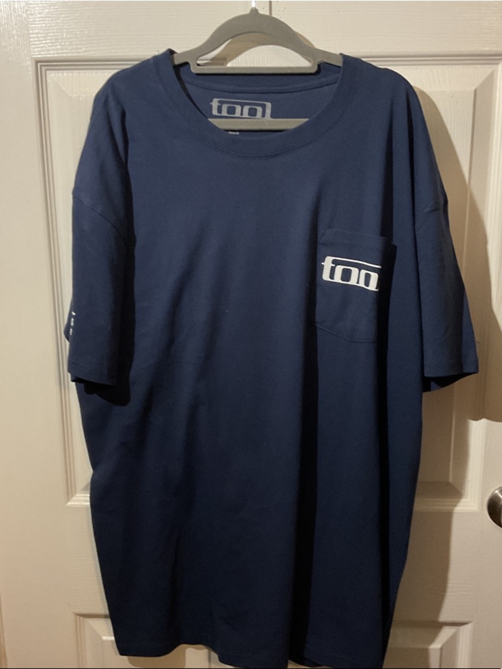 NWOT TOOL Navy Graphic Band Tee - Arm & Back Hits